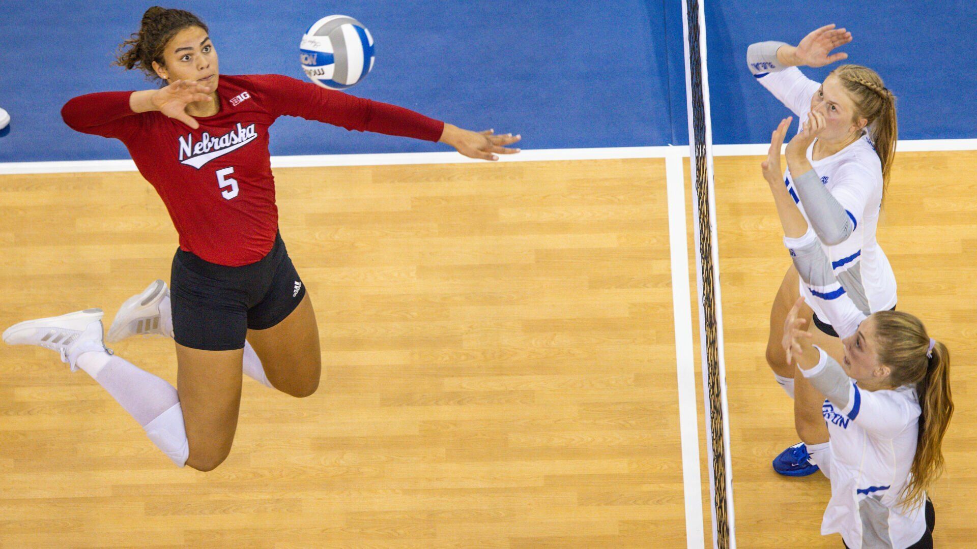 090822-owh-spo-cunuvolley-pic-cm009.jpg